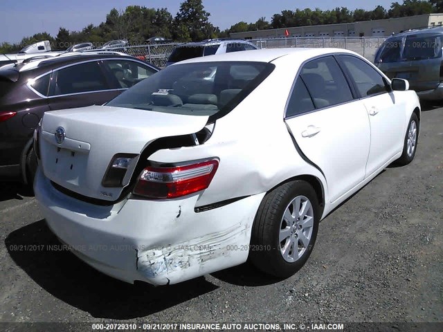 JTNBK46K173022418 - 2007 TOYOTA CAMRY NEW GENERAT LE/XLE/SE WHITE photo 4