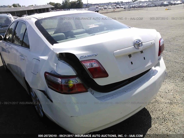 JTNBK46K173022418 - 2007 TOYOTA CAMRY NEW GENERAT LE/XLE/SE WHITE photo 6
