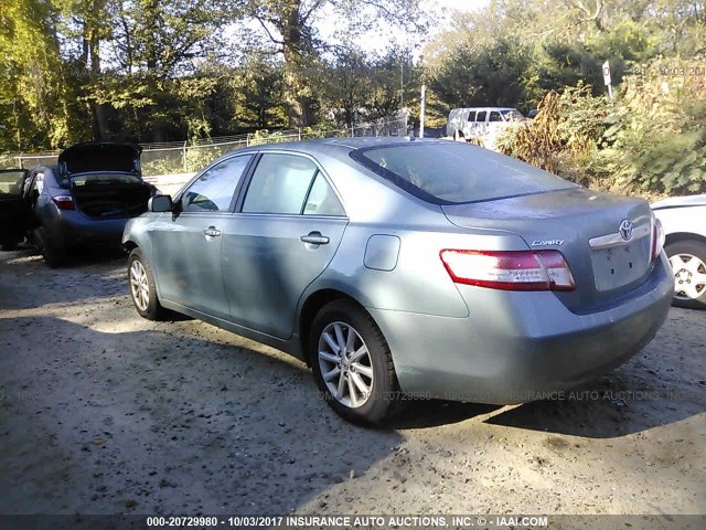 4T4BF3EK3BR147879 - 2011 TOYOTA CAMRY SE/LE/XLE GREEN photo 3