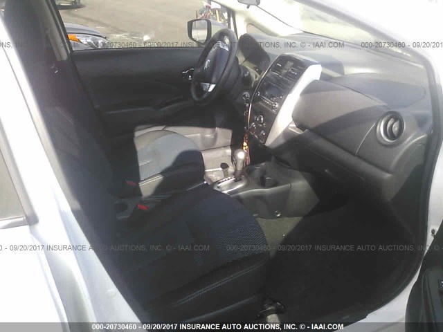 3N1CE2CP5FL414585 - 2015 NISSAN VERSA NOTE S/S PLUS/SV/SL/SR WHITE photo 5