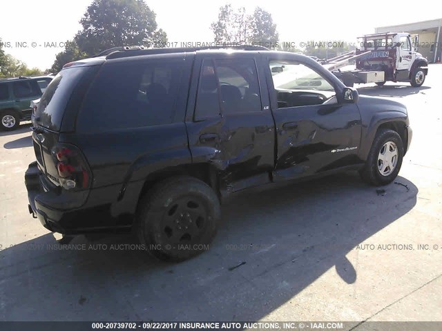 1GNDT13S132122443 - 2003 CHEVROLET TRAILBLAZER  BLACK photo 4