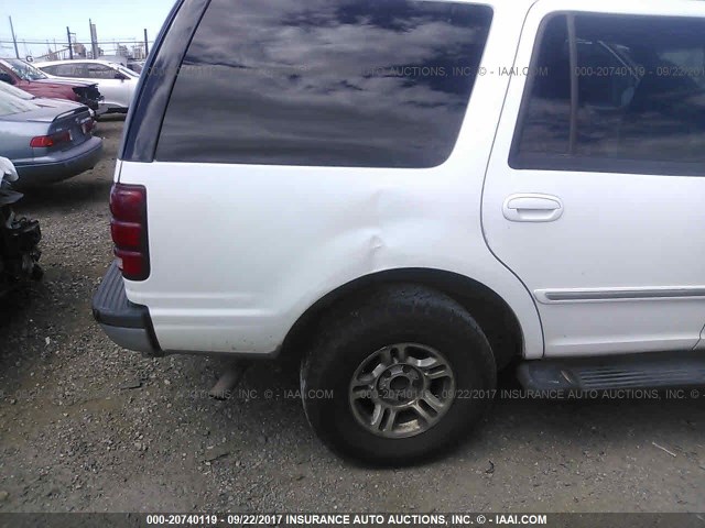 1FMPU16L01LA01493 - 2001 FORD EXPEDITION XLT WHITE photo 6