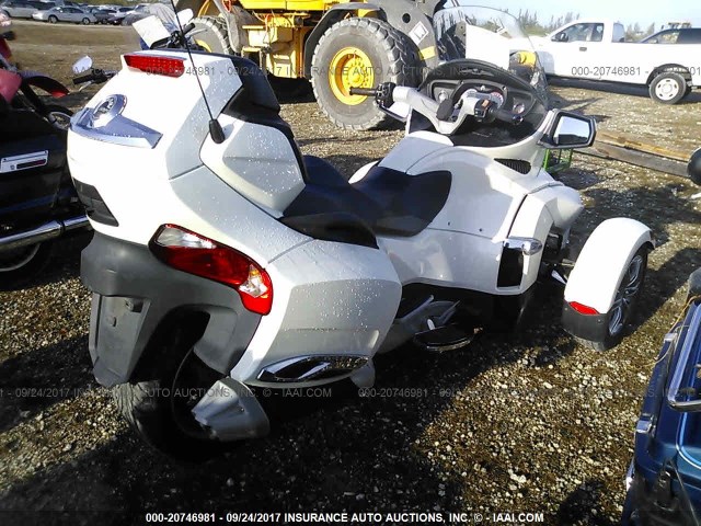 2BXJBDC17BV000927 - 2011 CAN-AM SPYDER ROADSTER RT-LTD WHITE photo 4