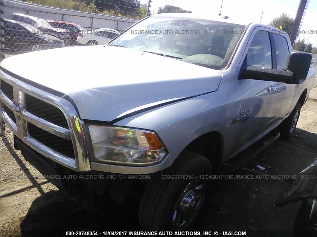 3C6UR5DLXGG138828 - 2016 RAM 2500 SLT SILVER photo 2