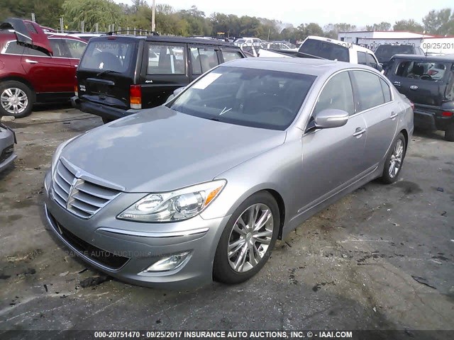 KMHGC4DD7CU188079 - 2012 HYUNDAI GENESIS 3.8L SILVER photo 2