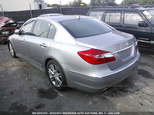 KMHGC4DD7CU188079 - 2012 HYUNDAI GENESIS 3.8L SILVER photo 3