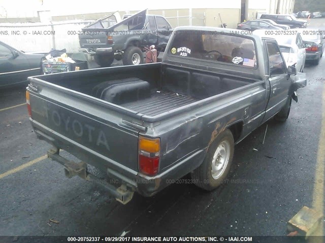 JT4RN50R8J5164704 - 1988 TOYOTA PICKUP 1/2 TON RN50 GRAY photo 4