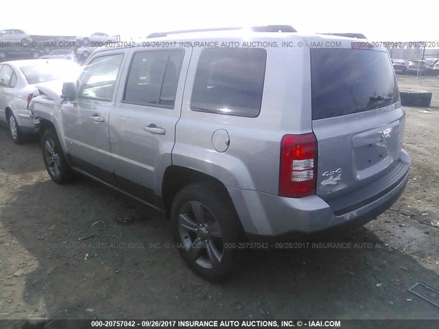 1C4NJRFB8FD424933 - 2015 JEEP PATRIOT LATITUDE SILVER photo 3