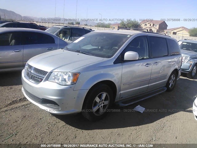 2C4RDGCG7CR378887 - 2012 DODGE GRAND CARAVAN SXT SILVER photo 2