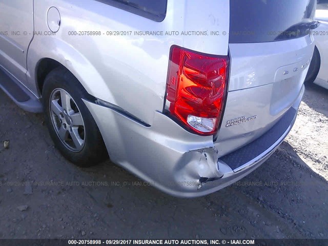 2C4RDGCG7CR378887 - 2012 DODGE GRAND CARAVAN SXT SILVER photo 6