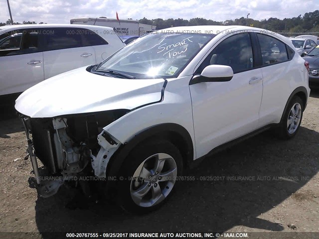 3CZRU5H3XGM720916 - 2016 HONDA HR-V LX WHITE photo 2