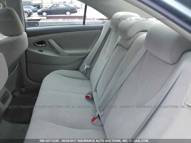 4T1BF3EK0BU765803 - 2011 TOYOTA CAMRY SE/LE/XLE მწვანე ფოტო 8