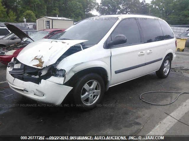 1D4GP45R26B728590 - 2006 DODGE CARAVAN SXT WHITE photo 2