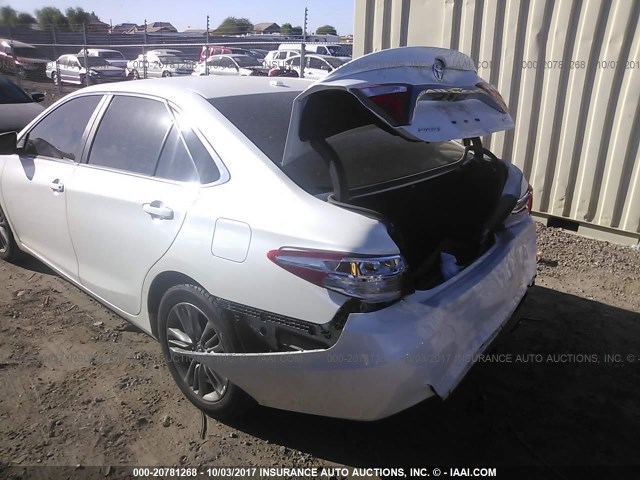 4T1BF1FK3FU937928 - 2015 TOYOTA CAMRY LE/XLE/SE/XSE თეთრი ფოტო 6