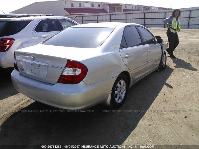 4T1BE32K63U752336 - 2003 TOYOTA CAMRY LE/XLE/SE SILVER photo 4