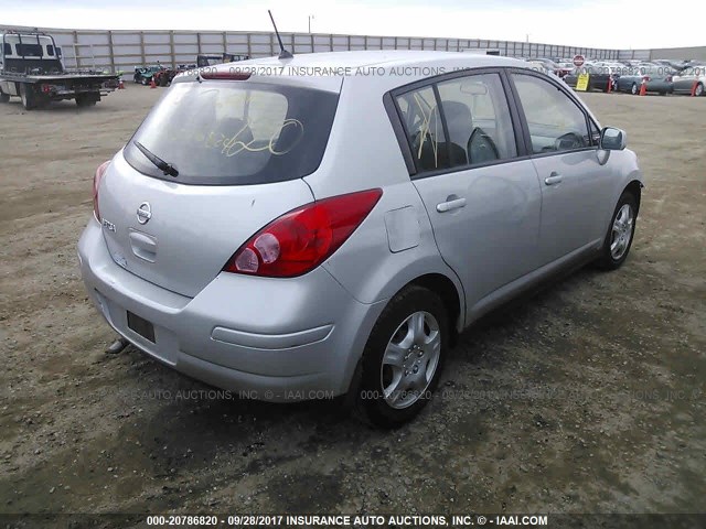 3N1BC13E67L373525 - 2007 NISSAN VERSA S/SL SILVER photo 4