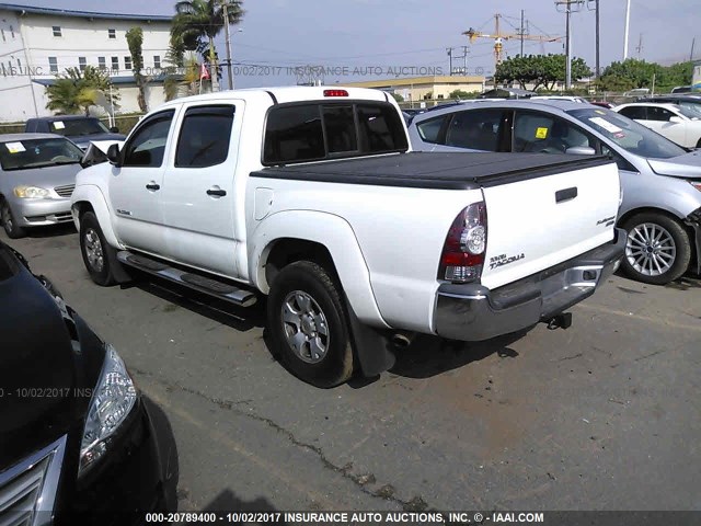 5TFJX4GN1CX014106 - 2012 TOYOTA TACOMA DOUBLE CAB WHITE photo 3