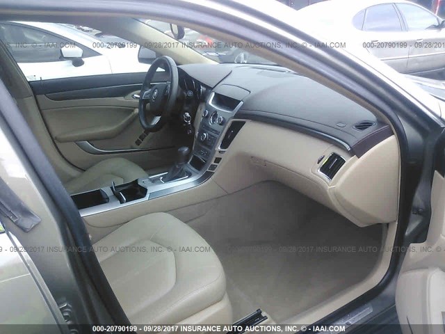 1G6DK5EY3B0145840 - 2011 CADILLAC CTS PERFORMANCE COLLECTION Бежевый фото 5