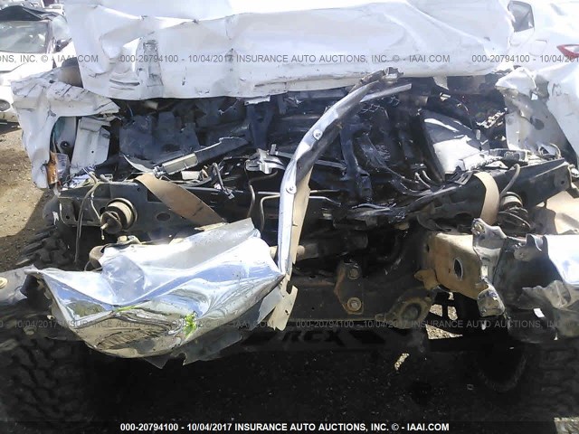 1GCNKSE04BZ446770 - 2011 CHEVROLET SILVERADO K1500 LT WHITE photo 10