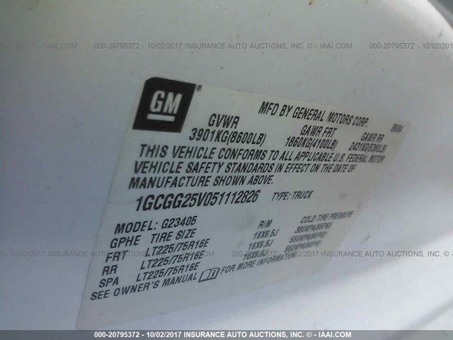 1GCGG25V051112826 - 2005 CHEVROLET EXPRESS G2500  WHITE photo 9