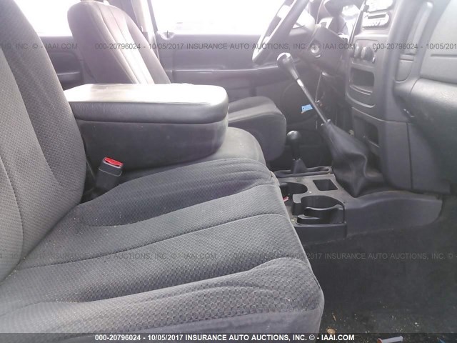 3D7KS28CX5G752391 - 2005 DODGE RAM 2500 ST/SLT 白色 照片 5