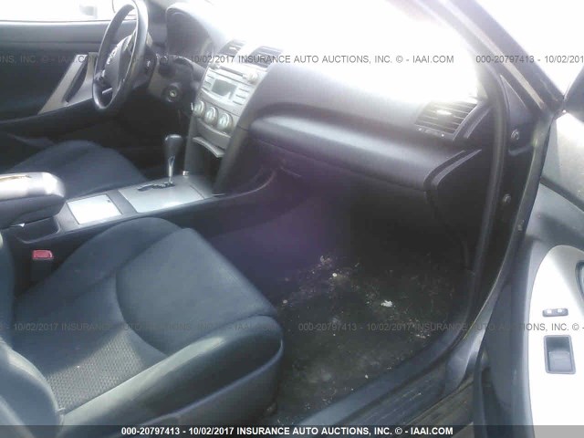 4T1BE46KX7U621352 - 2007 TOYOTA CAMRY NEW GENERAT CE/LE/XLE/SE GRAY photo 5