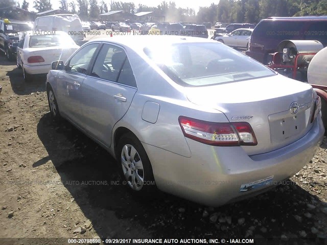 4T1BF3EK0BU140897 - 2011 TOYOTA CAMRY SE/LE/XLE SILVER photo 3