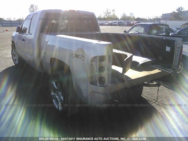 1GCSKREA0AZ246049 - 2010 CHEVROLET SILVERADO K1500 LS SILVER photo 6