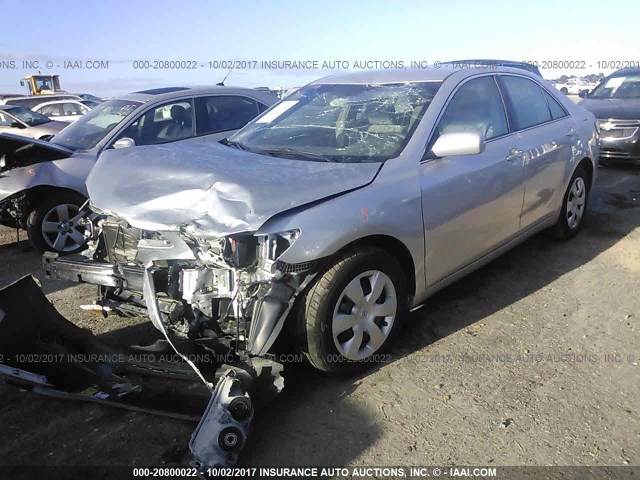 4T1BE46KX9U412616 - 2009 TOYOTA CAMRY SE/LE/XLE ვერცხლისფერი ფოტო 2
