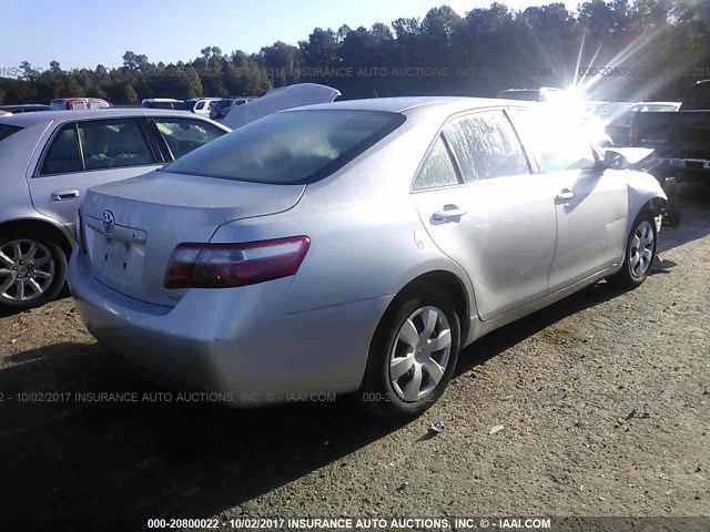 4T1BE46KX9U412616 - 2009 TOYOTA CAMRY SE/LE/XLE SILVER photo 4