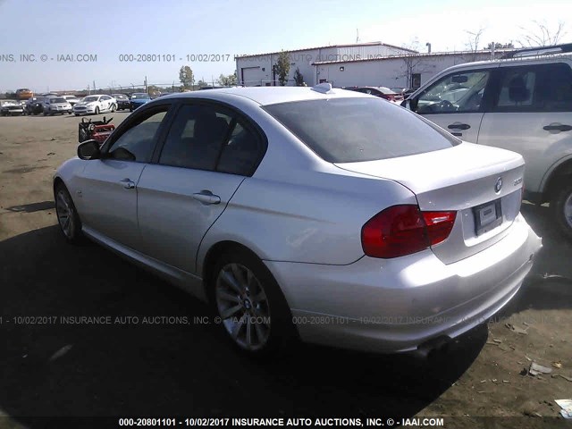 WBAPK7C56BA974407 - 2011 BMW 328 XI SILVER photo 3