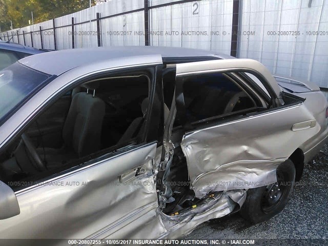 4T1BG22K1WU193562 - 1998 TOYOTA CAMRY CE/LE/XLE ოქროსფერი ფოტო 6