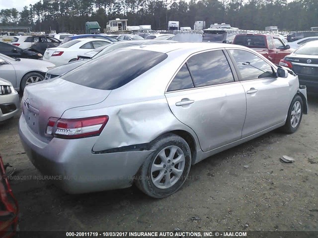 4T1BF3EK6BU748178 - 2011 TOYOTA CAMRY SE/LE/XLE GRAY photo 4
