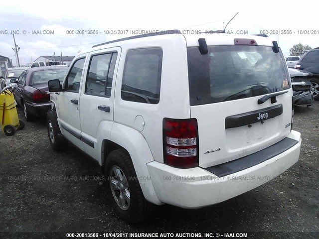 1J4PN2GK0AW103978 - 2010 JEEP LIBERTY SPORT WHITE photo 3