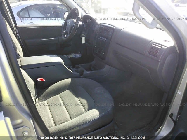 1FMDU72K34UA05510 - 2004 FORD EXPLORER XLS/XLS SPORT SILVER photo 5