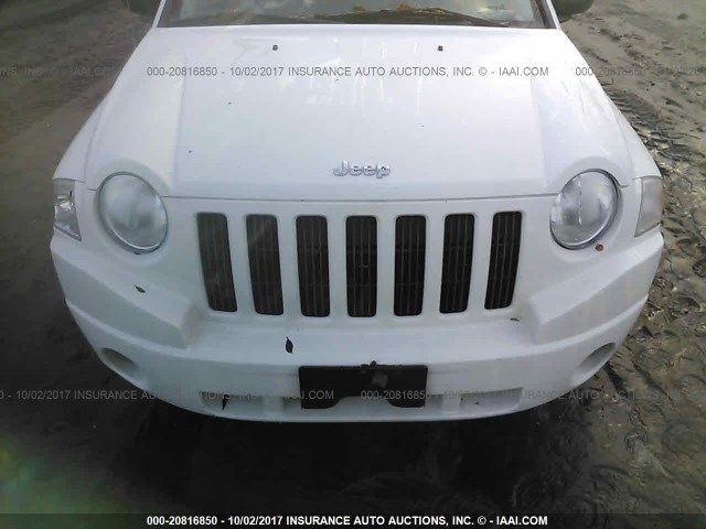 1J4FT47B19D134404 - 2009 JEEP COMPASS SPORT WHITE photo 6