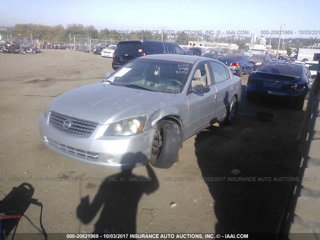 1N4AL11D55C229241 - 2005 NISSAN ALTIMA S/SL GRAY photo 2