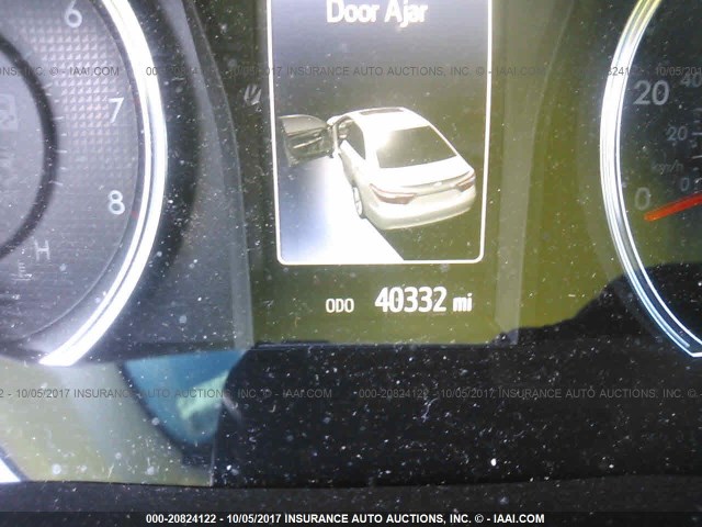 4T1BF1FK2GU164130 - 2016 TOYOTA CAMRY LE/XLE/SE/XSE WHITE photo 7