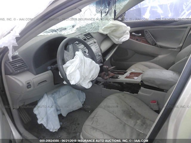 4T4BE46K99R065981 - 2009 TOYOTA CAMRY SE/LE/XLE GOLD photo 5