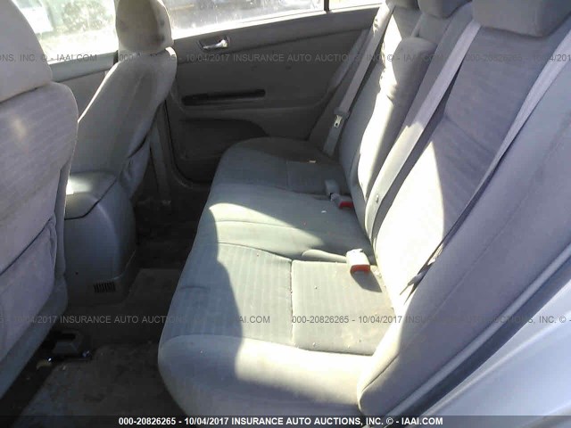 4T1BE32K45U425792 - 2005 TOYOTA CAMRY LE/XLE/SE 银色 照片 8