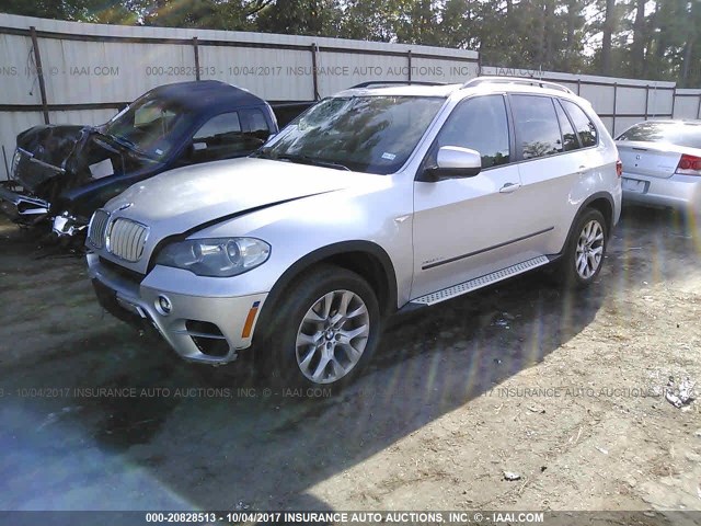 5UXZW0C52CL672074 - 2012 BMW X5 XDRIVE35D SILVER photo 2