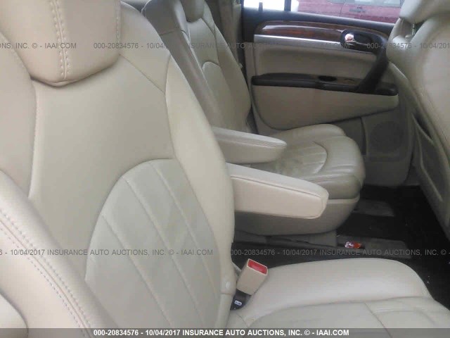 5GAER23D49J185278 - 2009 BUICK ENCLAVE CXL CREAM photo 8