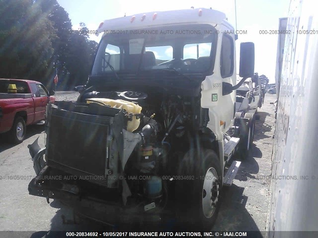 1FUJGEDV5DSBU5950 - 2013 FREIGHTLINER CASCADIA 125  WHITE photo 2