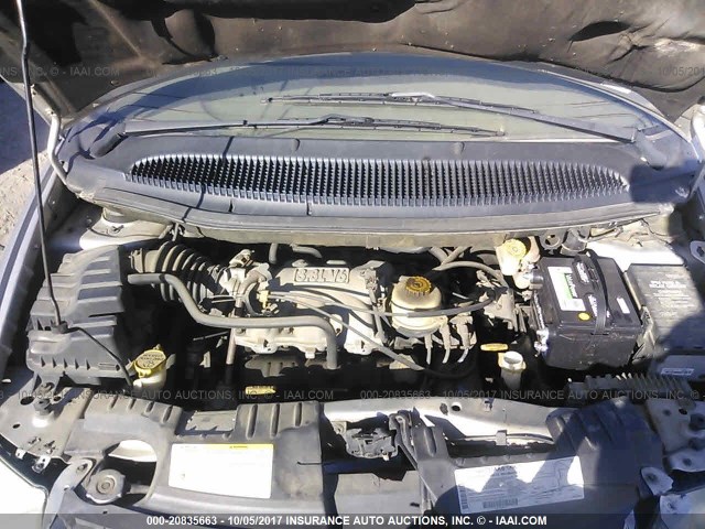 2C8GP74L12R501025 - 2002 CHRYSLER TOWN & COUNTRY EX SILVER photo 10