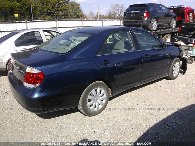 4T1BE32K25U084182 - 2005 TOYOTA CAMRY LE/XLE/SE ლურჯი ფოტო 4