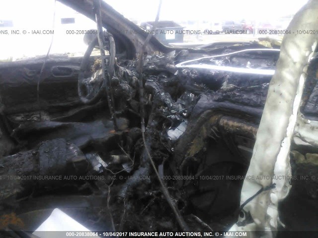 5GAKRBED7BJ120608 - 2011 BUICK ENCLAVE CXL 白色 照片 5