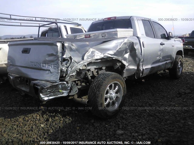 5TFUY5F14EX349118 - 2014 TOYOTA TUNDRA DOUBLE CAB SR/SR5 SILVER photo 4