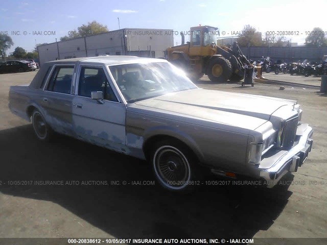 1LNBM83F0HY641377 - 1987 LINCOLN TOWN CAR CARTIER SILVER photo 1