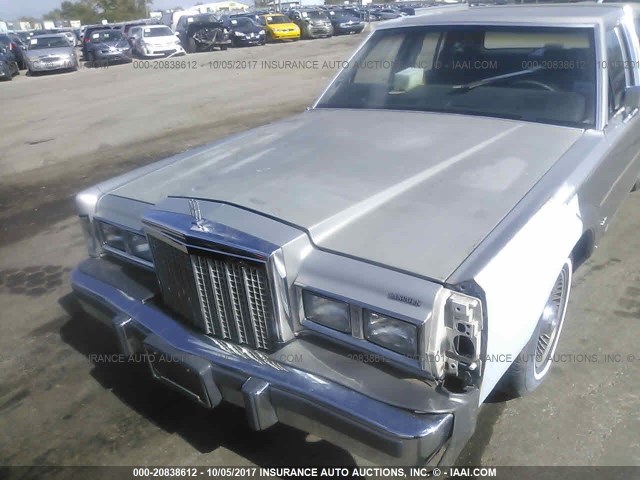 1LNBM83F0HY641377 - 1987 LINCOLN TOWN CAR CARTIER SILVER photo 6