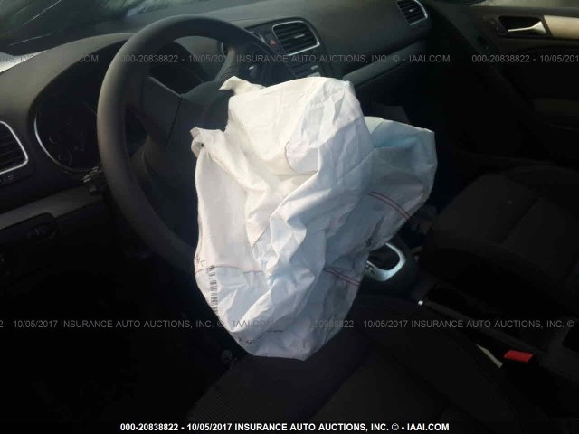 WVWBB7AJ3AW151724 - 2010 VOLKSWAGEN GOLF 银色 照片 8